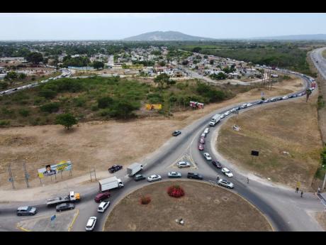 A heavily congested Municipal Boulevard in Portmore on Wednesday, April 15, the first day of the COVID-19 St Catherine lockdown implemented by the Government.