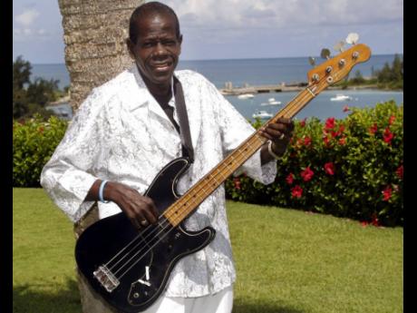 Courtney Robb, a former member of legendary Jamaican band, Byron Lee and The Dragonaires, died in Florida.