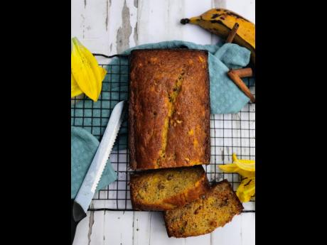 Satisfy your sweet tooth with this ripe plantain bread with chopped walnuts.