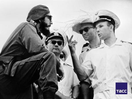 Fidel Castro (left) and Yuri Gagarin during a celebration of the eighth anniversary of the Cuban revolution, in July 1961. 
