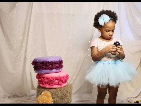 Gift your daughter and nieces this matching tutu and headband.