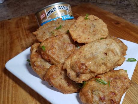 We all know about salt fish fritters, but have you ever tried tuna fritters? Step into Cally J’s Kitchen and taste for yourself. 