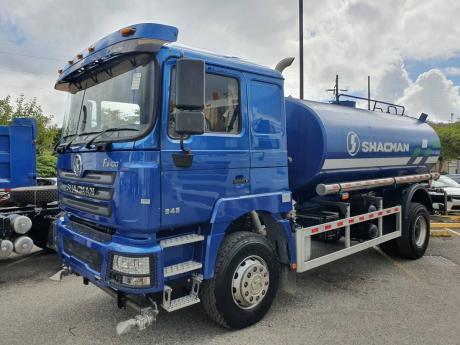 The F3000 Water Sprinkling Truck was just one of the Shacman trucks on display. 