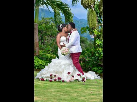 An enchanting wedding encounter captured on camera features the lovely couple, Mr and Mrs Huie. 