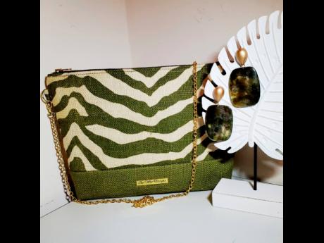
Style inspiration from olive green ‘womanifested’ its way into a gorgeous shoulder bag and matching earrings. 
