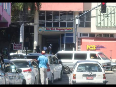 Some 4,000 to 5,000 public passenger vehicles (PPV) terminate in Montego Bay daily, but the terminal centre does not even have the capacity for 700 units. The Sunday Gleaner observed taxi operators parked at intersections, gas stations, plazas and even in 