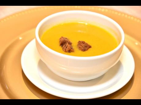 The cream of pumpkin soup was a favourite among the guests; boasting its delectable fusion of roasted pumpkin with coconut cream and banana bread croutons. 