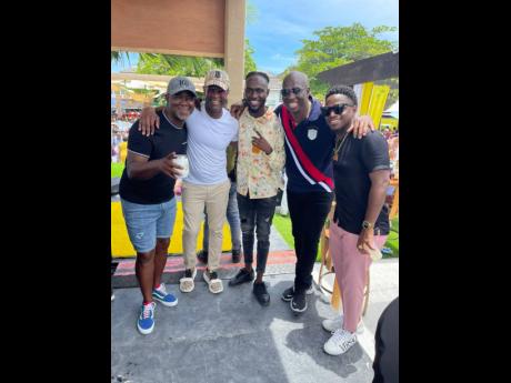 From left: Oliver ‘Olly’ McIntosh, Phillip ‘PP’ Palmer, Laa Lee, Iwer George and Voice paused backstage to take a pic at SunNation’s Sunrise Breakfast Party.