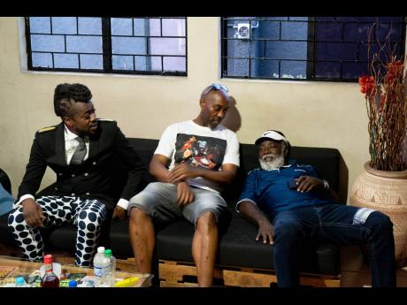 
Beenie Man, Seani B and Freddie McGregor chill out in studio.