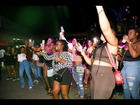 Fans enjoyed the performances from both Tanya Stephens and Professor Nuts at Bamboo Splash Lawn.