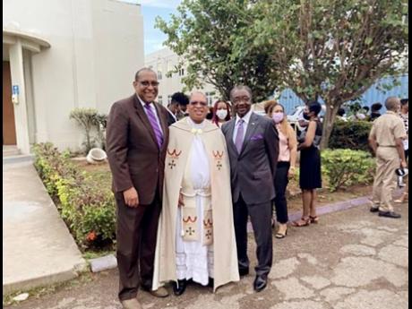 From left: Noel Spencer; Chaplain The Reverend Michael Brown and Ambassador N. Nick Perry, United States Ambassador to Jamaica, during the ambassador’s return to his alma mater.