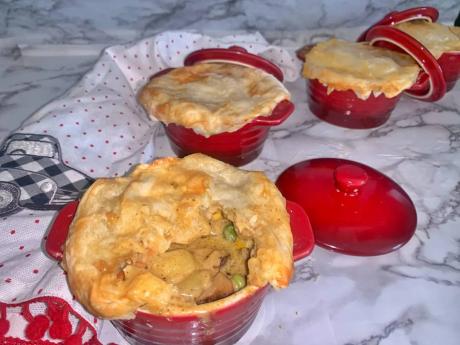 The Neaths brought the Jamaican flavour to a traditional, international dish, by making a jerked chicken pot pie. 