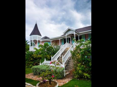 Summer House at Tower Isle in St Mary is a location where you can have a romantic brunch or dinner for two.