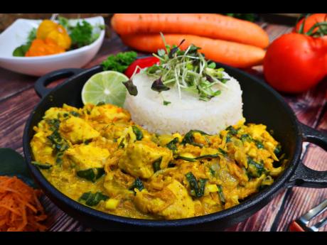 Who doesn’t love curried chicken? The Jamaica spicy curry paste adds the spice, flavour and colour to this dish.