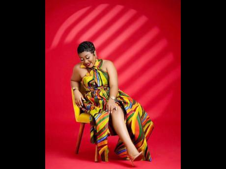 Beauty artist Nadz Makeup accessorised her photo shoot with an Ebony Heritage Boutique original design, Queen of Hearts. 