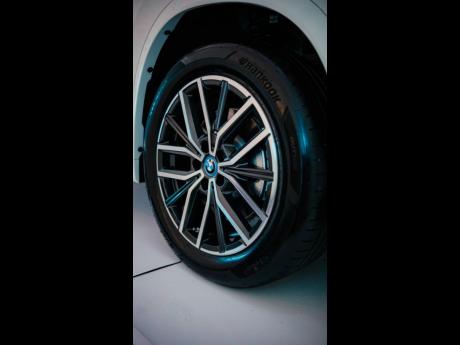 The BMW iX1 comes with 17-inch rims as standard along with the signature BMWi blue accents. These can be customised and upgraded to optional 18-inch rims.