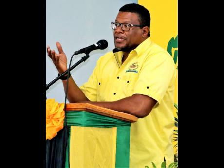 President of the College of Agriculture, Science and Education in Passley Gardens, Portland, Dr Derrick Deslandes. The CASE administrator admitted that his students have rejected the college’s attempts to get them to eat local foods such as banana and pl