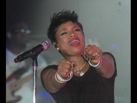 Jennifer Hudson dazzled on International Night 2 at Reggae Sumfest 2015.