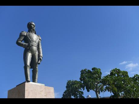 Simon Bolivar’s statue at the corner of Heroes Circle. 