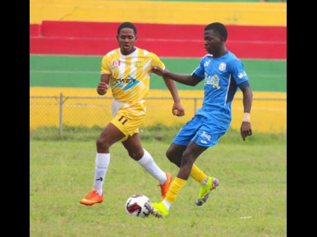 Kaheim Dixon (right) of Clarendon College  is one of several players from last year’s daCosta Cup winning team back for the 2023 ISSA schoolboy football season.  