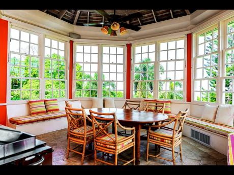 
The breakfast room is meticulously designed to welcome ample sunlight and showcase stunning sea views.