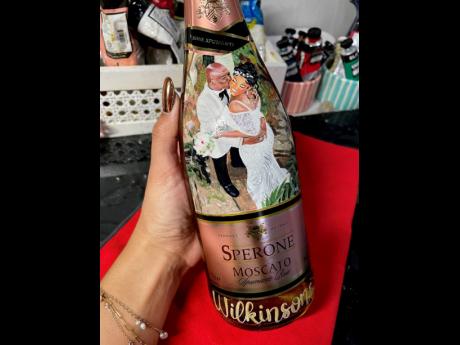 Fung had the honour of customising a champagne bottle art piece for the recently wed Mr and Mrs Wilkinson. 