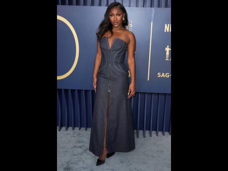 Isan Elba in vintage Mugler.