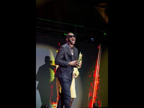 
Veteran Dancehall artiste, Bounty Killer happily celebrated receiving the Cultural Impact Award at the Reggae Gold Awards on Thursday night.