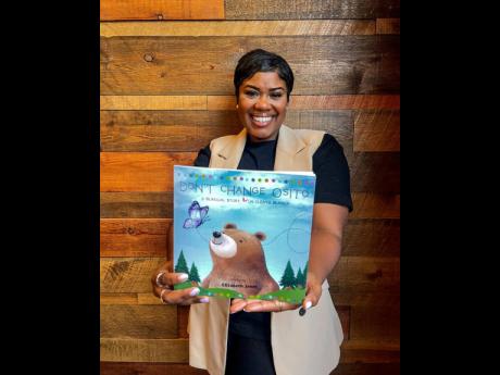 
Elizabeth Jones is proud to present her bilingual book, ‘Don’t Change Osito’ to the world.