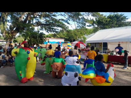 Meals being served at the special treat put on by the On Di Go for Christ team.